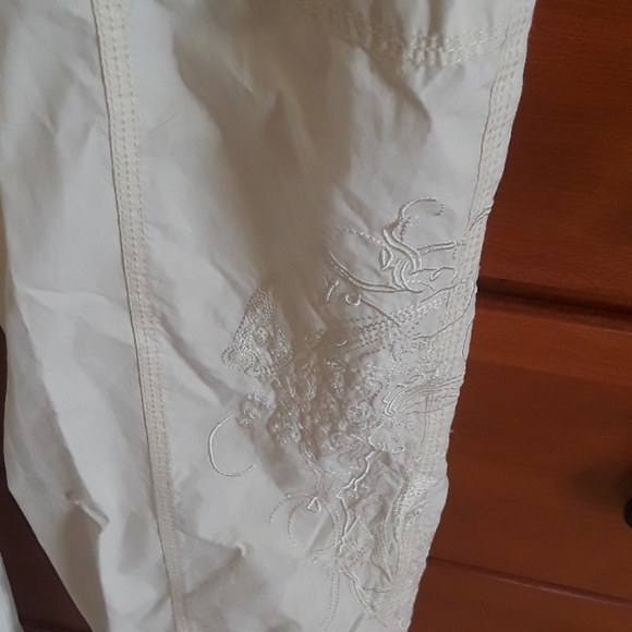 Capris - Picture 2 of 5